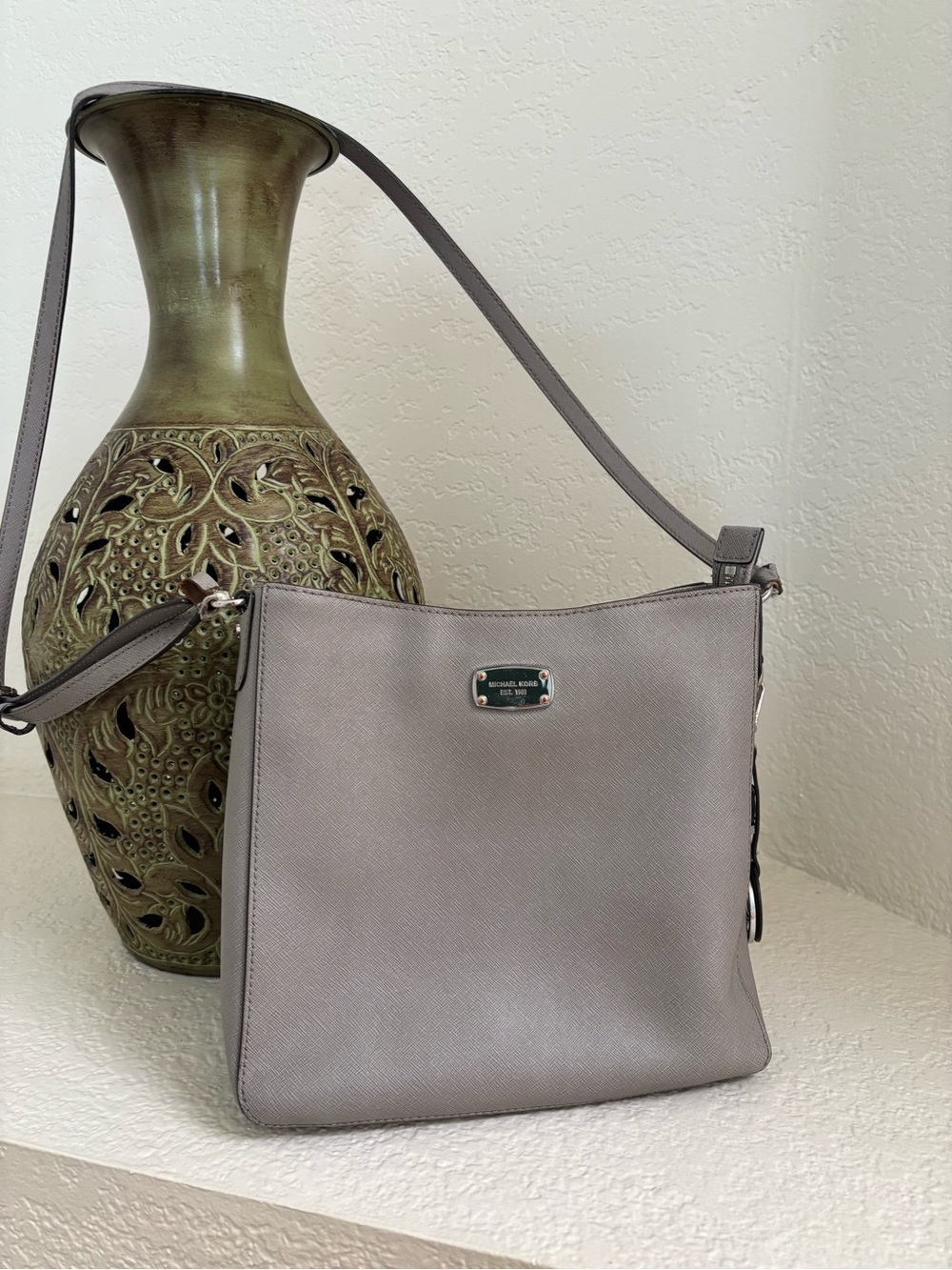 Michael Kors Elegant Gray Crossbody Bag